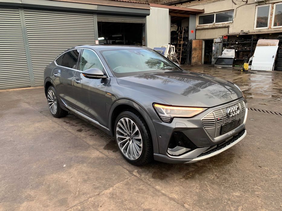 Розборка е трон Audi e-tron СПОРТБЕК кузов салон Разборка Ауді Е Трон