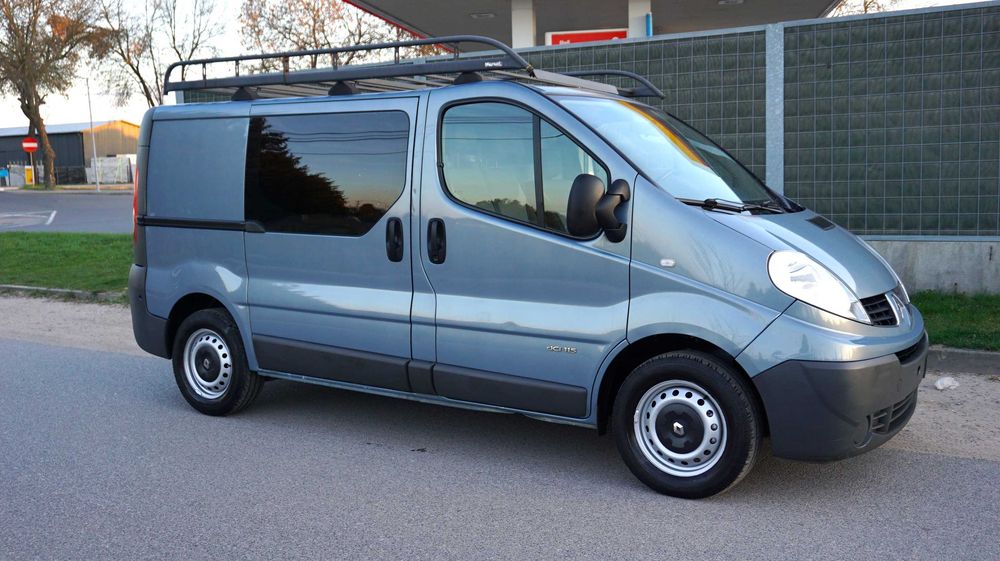 Renault Trafic 2.0 115 km ** Bagażnik Dachowy ** Sprowadzony ** Klima