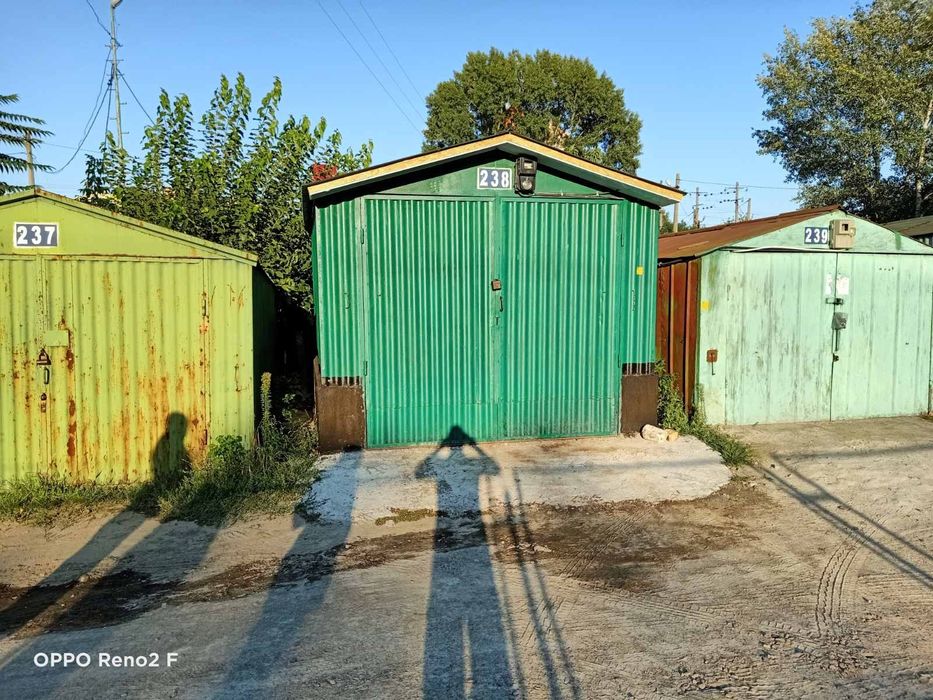 Здам в оренду гараж 30 м2 Березняки фасад перша лінія