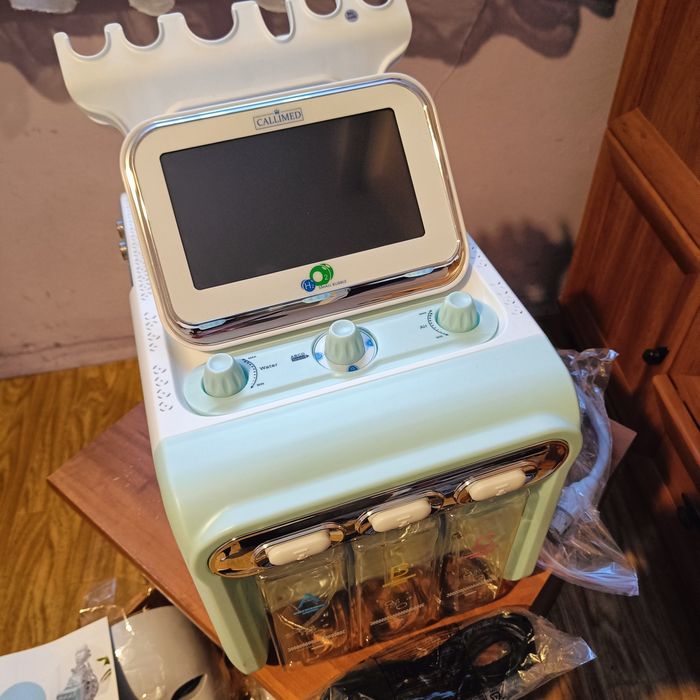 Kombajn kosmetyczny 8w1