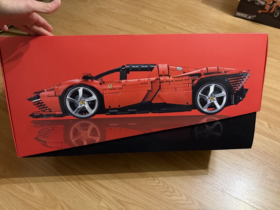 Klocki lego technic Ferrari Dawtona 42143
