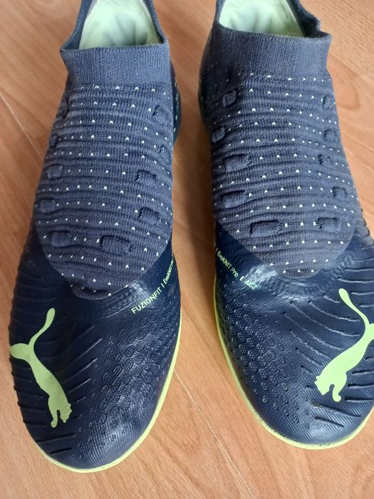 Buty chłopięce sportowe puma 39