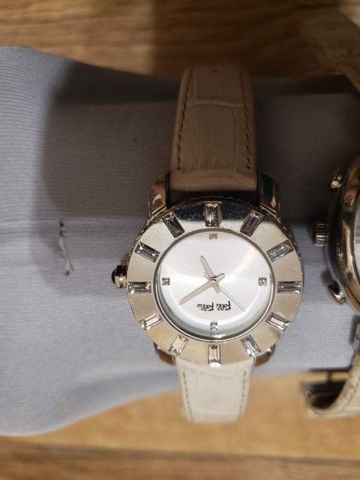 Годинники жіночі різні бренди робочі