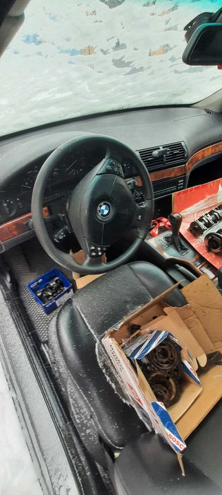 BMW e39 2,8 бензин