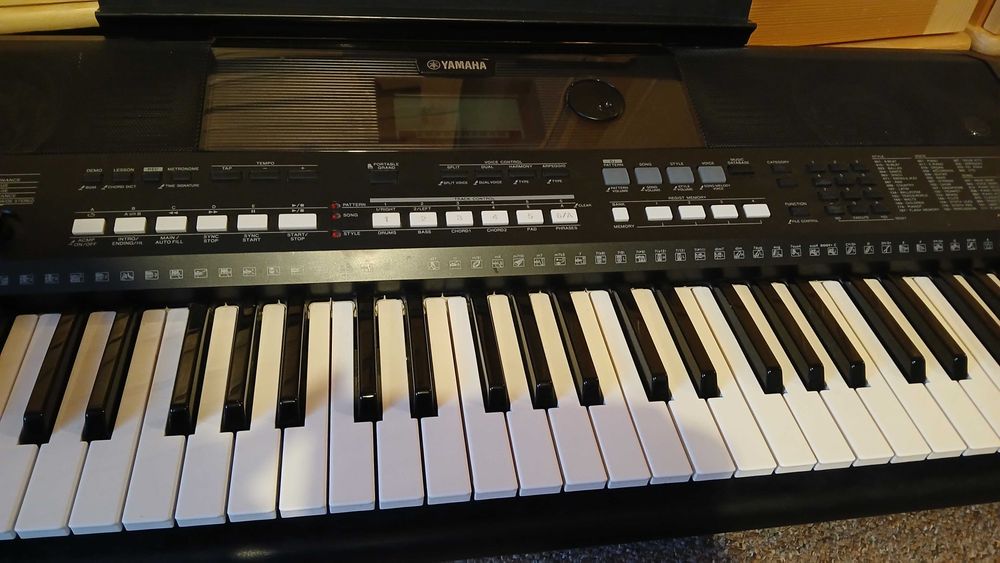 Keyboard Yamaha PSR E433 Zakopane • OLX.pl