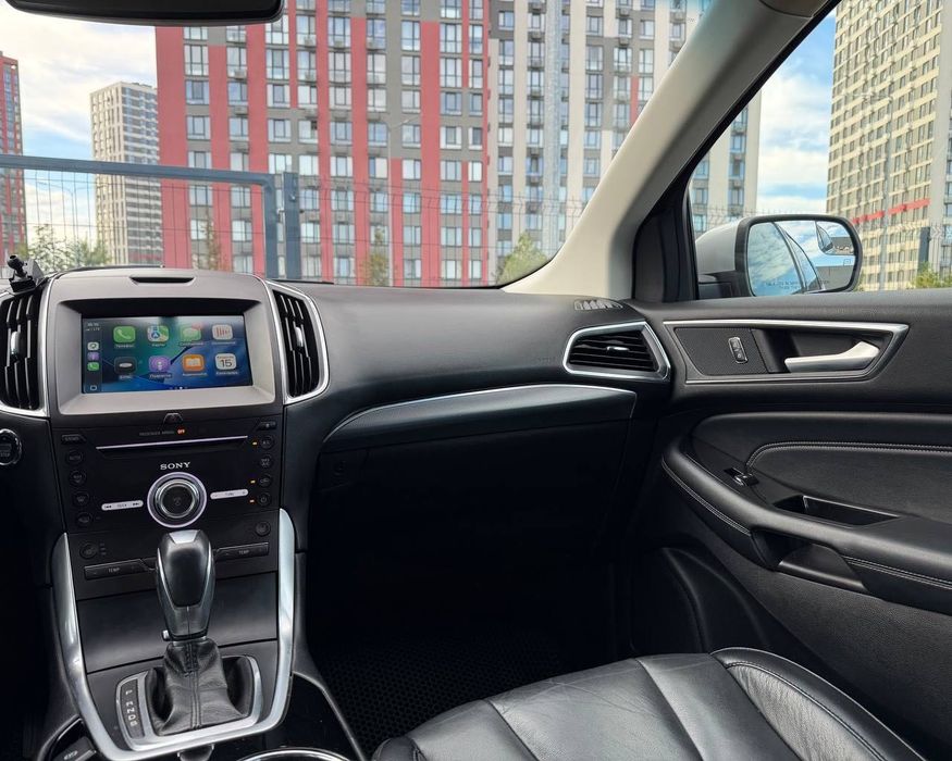 Ford Edge Titanium