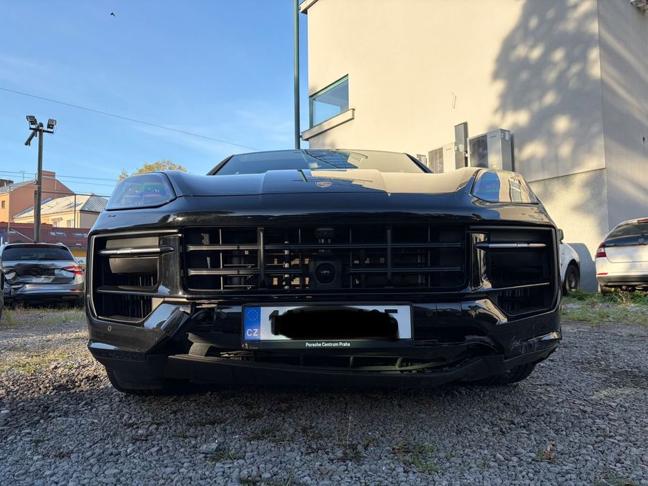 Porsche Cayenne Platinum Black Edition Coupé