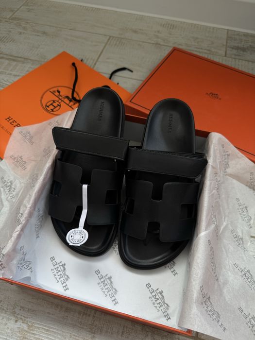 Шльопанці Hermes Chypre чорні