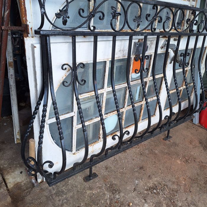 Balustrada  balkonowa barierka kłuta