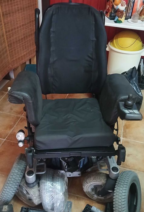 Cadeira de rodas elétrica invacare storm 4