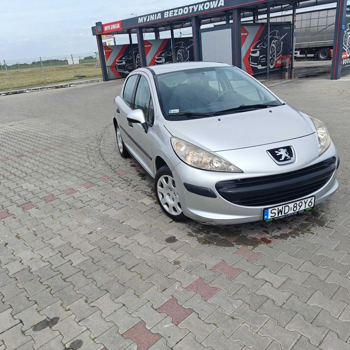 Peugeot 207 pierwszy właściciel salon polska
