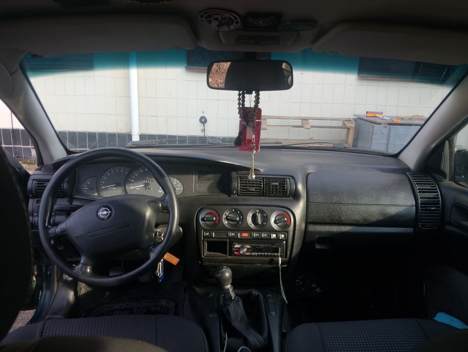 Универсал Opel Omega б 1998