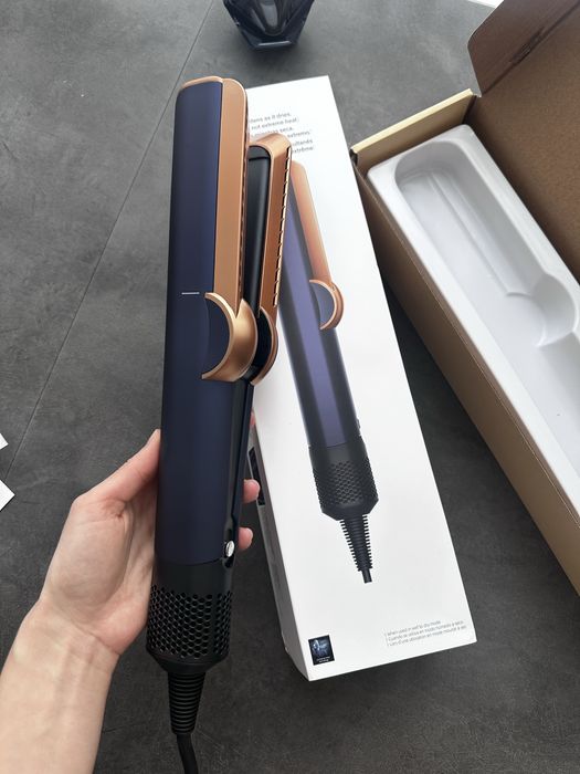 Фен вирівнювач під Dyson