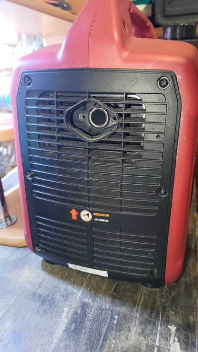 Генератор IPower SC1400i під ремонт або на запчастини!