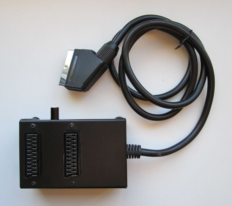 Vários cabos áudio e vídeo