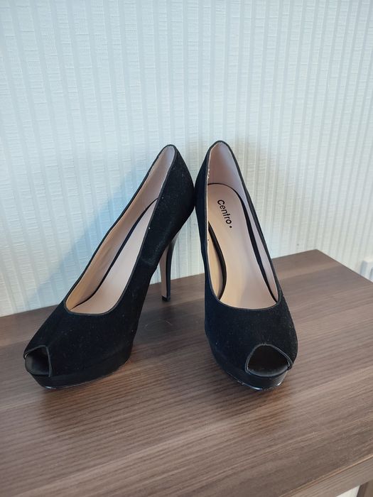 Туфлі чорні жіночі на підборах 39.5 р