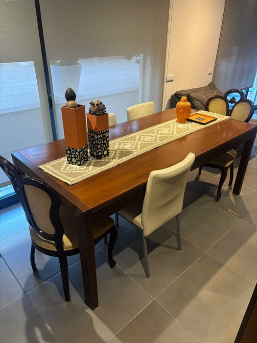Mesa de Jantar em Madeira de Cerejeira – 200 x 85 cm