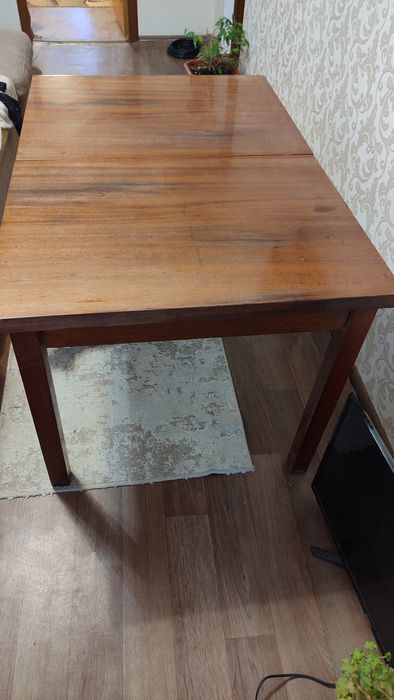 Письменный стол. Кухонный стол советский