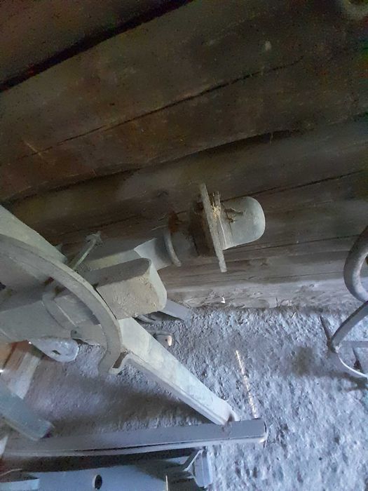 stary wóz konny drewniany