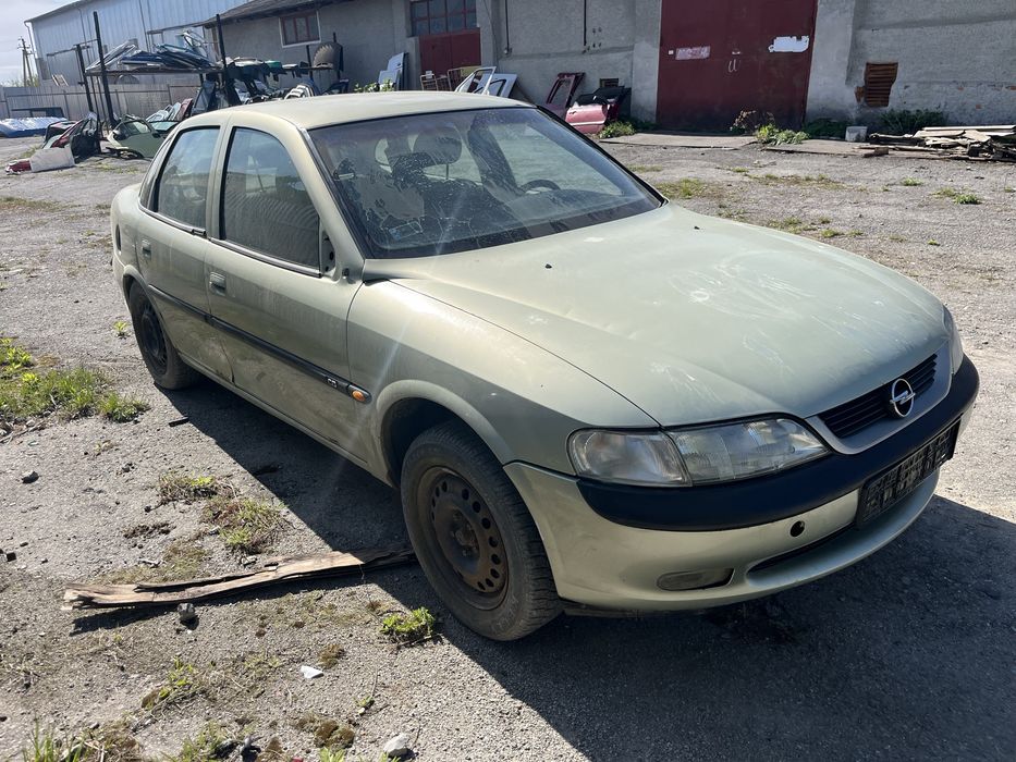 Розбір Опель Opel Vectra 1996р 2.0