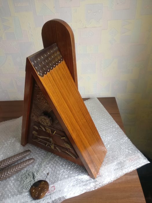 Часы настенные механические с кукушкой