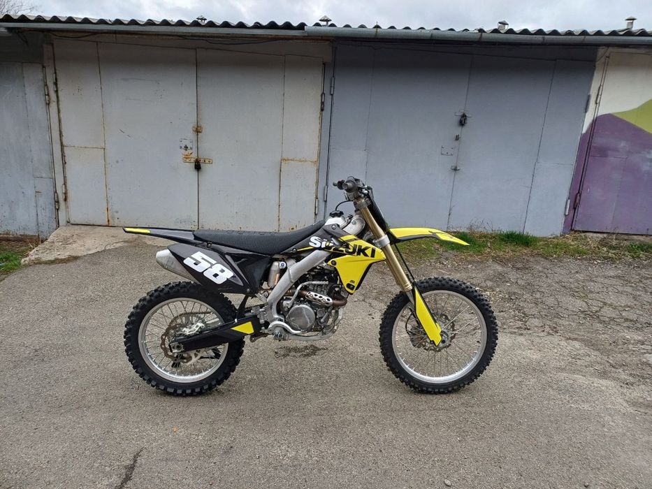 Suzuki RMZ250 мотоцикл