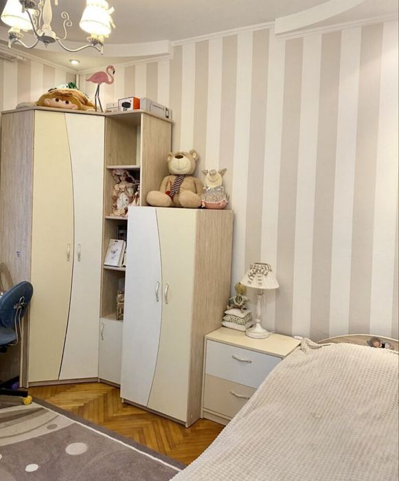 Здається чудова 4 кімнатна квартира в центрі міста.