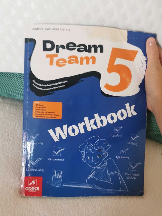 Dream Team manual 5º ano activities e Workbook (usado).