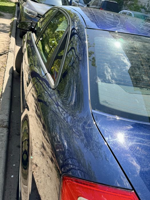 Audi a4 1,6 mpi гарний стан