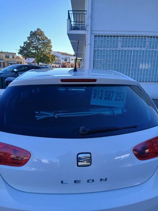 Seat Leon 1.6 TDI — photo 3