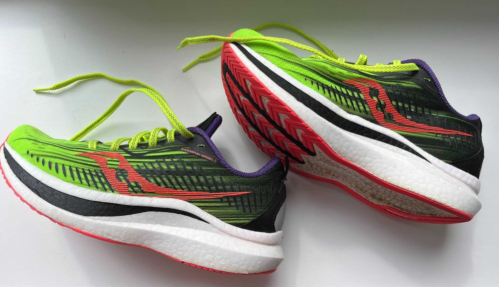 ★新品★Saucony ENDORPHIN SPEED2 25.0（USA7） Saucony MEN'S ENDORPHIN SPEED 2 25