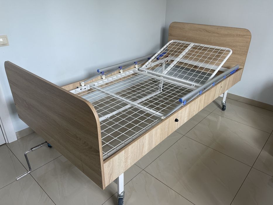 Ліжко для лежачіх хворих