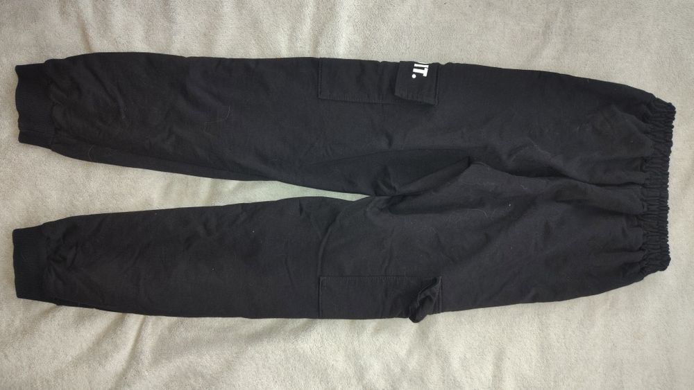 Спортивні штани на хлопчика 6-7років