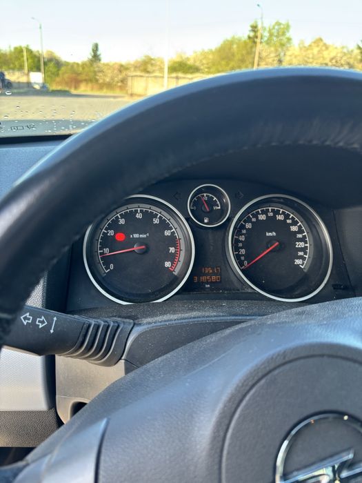 Opel astra H GTC 1.8 140km OPC Line