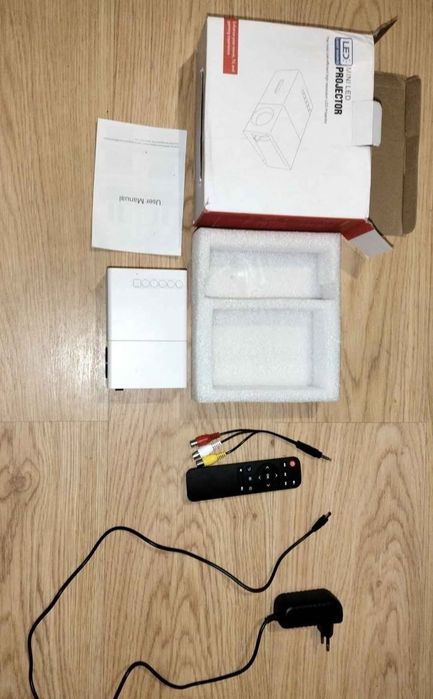Mini projetor LED