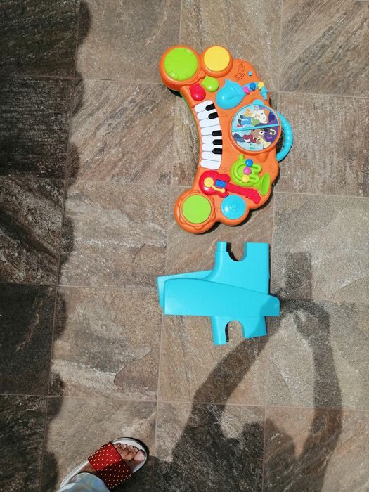 Piano didático para criança