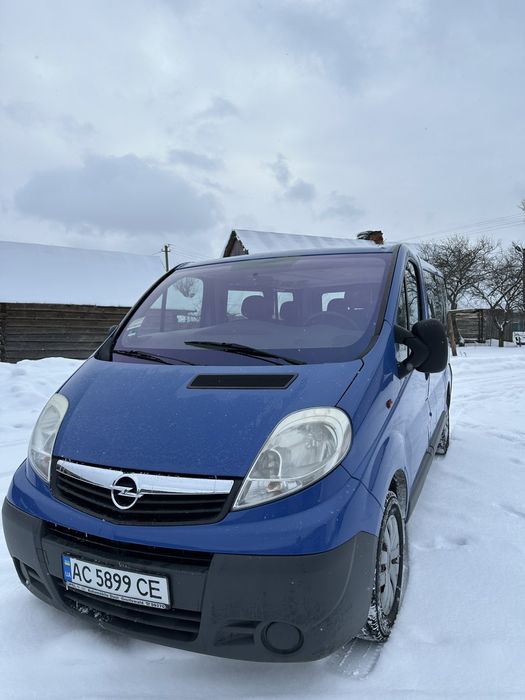Опель віваро 2.0