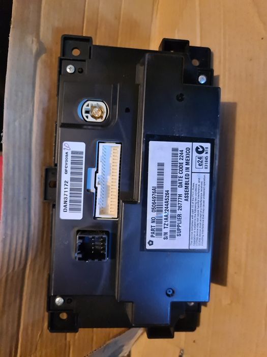 Монітор магнітола dodge Journey