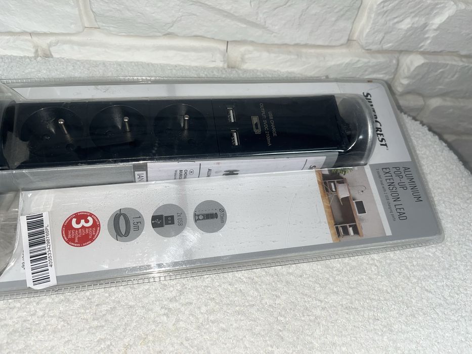 chowane gniazdko elektrczne + USB