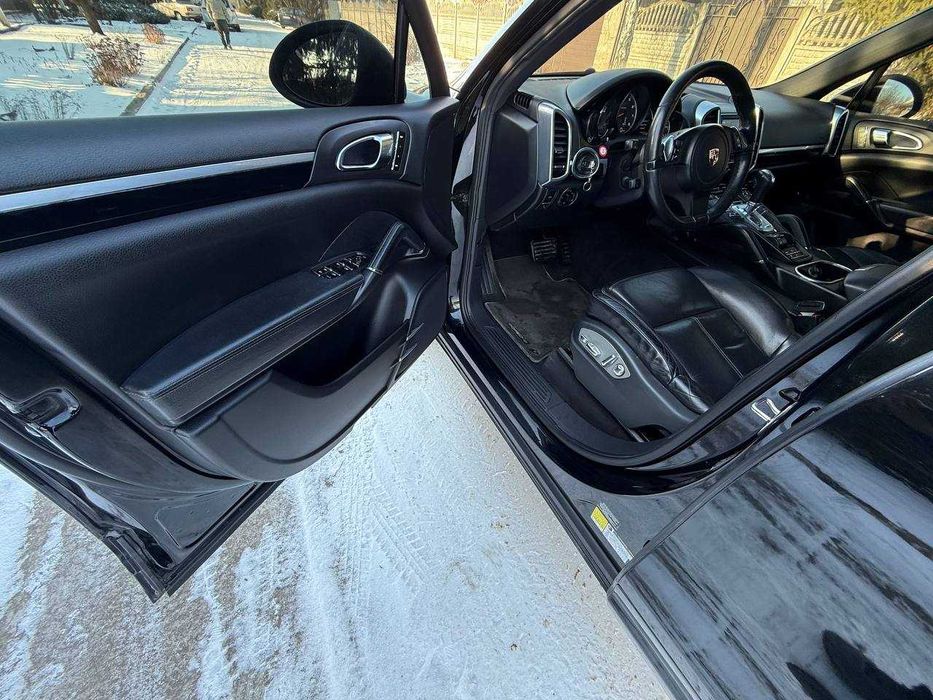 Porsche Cayenne 2012 3.6бензин