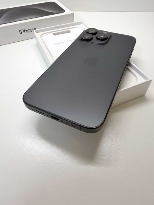 Apple iPhone 15 Pro Max・256GB・Titânio preto (Fatura e Garantia)