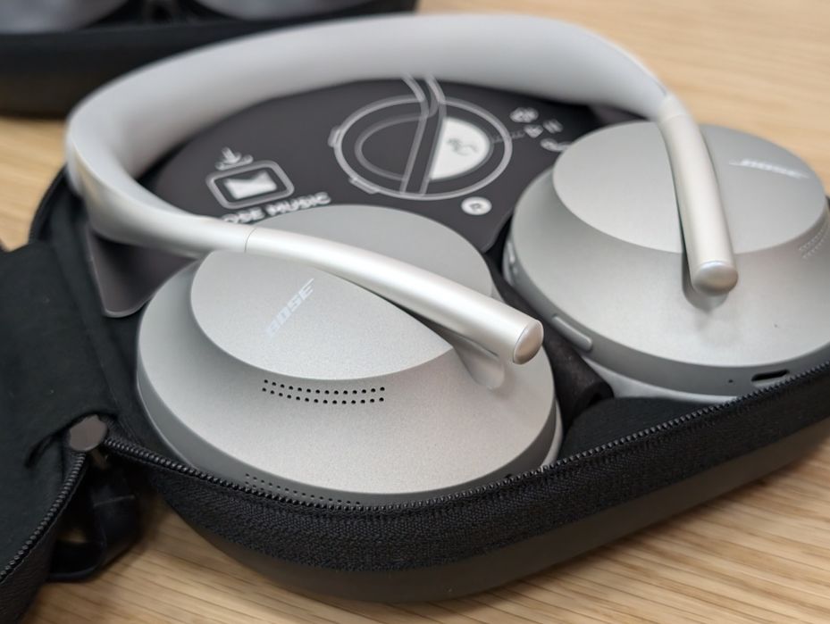 Навушники Bose Noise Cancelling Headphones 700 NC Нові Запаковані