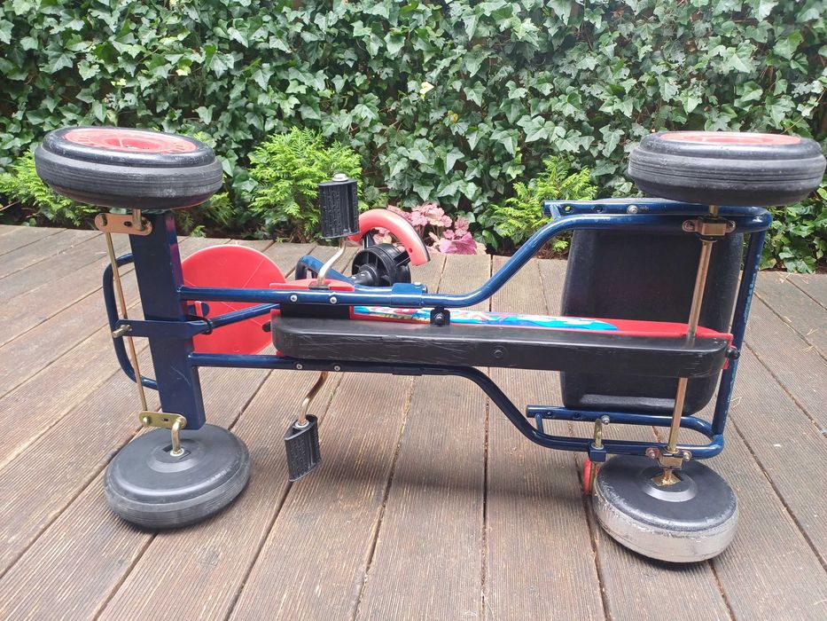 Gokart dziecięcy na pedały