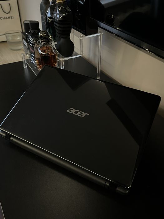 Laptop Acer aspire v5
