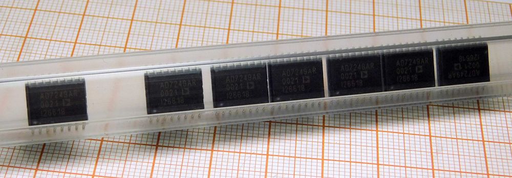 Układ AD7249AR 12‑bitowy przetwornik cyfrowo‑analogowy (DAC) [M1-R]