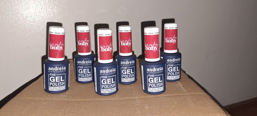 Vernizes de gel Andreia Profissional Santa Baby
Santa Baby da Andreia