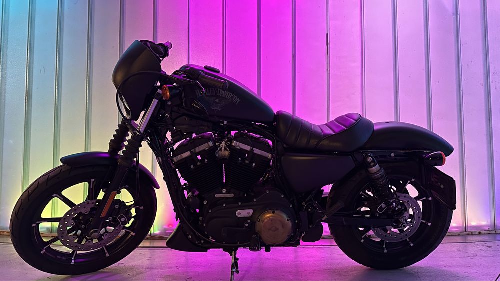 Harley Davidson Sportster XL883N Iron 8.800km 2018
