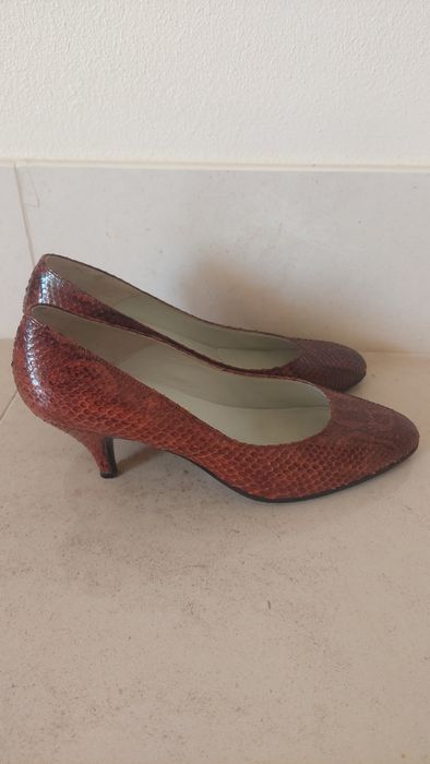 Sapatos Pele Lagarto castanhos tamanho 38