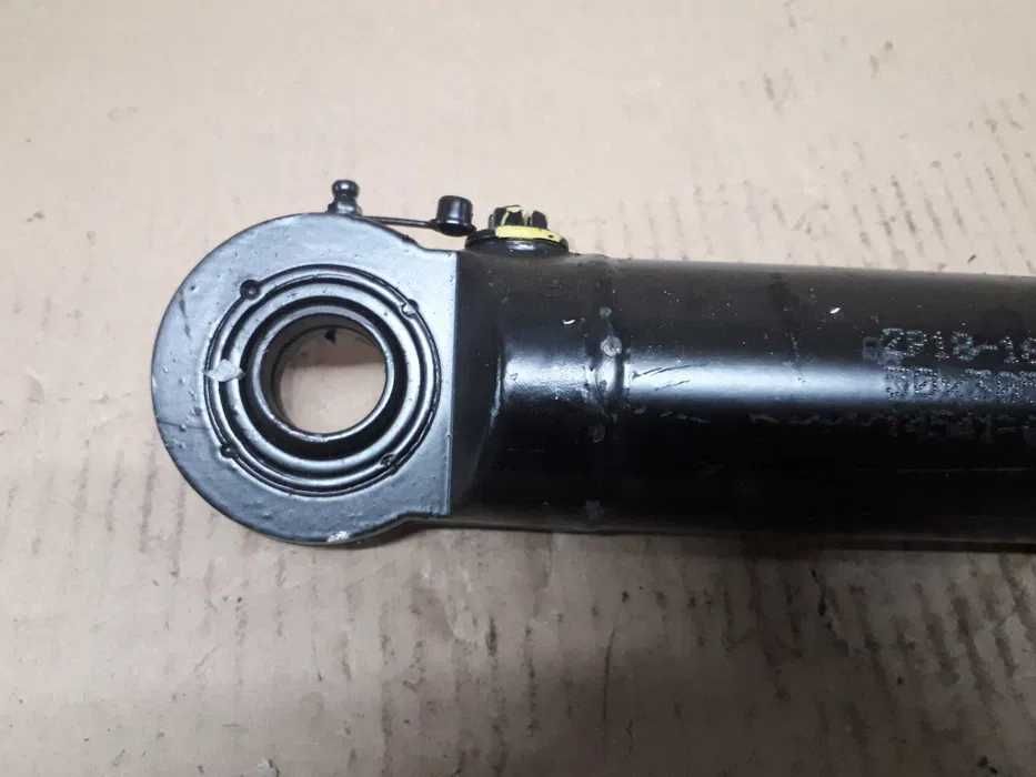 Siłownik cylinder hydrauliczny pomocniczy C-385 #