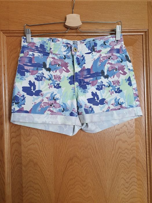 Spodenki we wzory Vero Moda rozmiar 36.